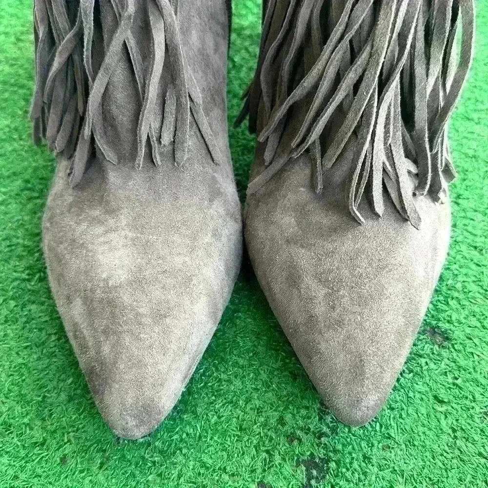 Brian Atwood - Picture 3 of 8